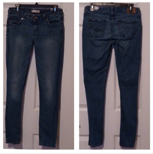 Levi's Denim - 💙🌺Levi's Dark Blue Women's Skinny Jeans